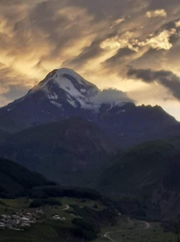 Hotel Bana Kazbegi Exterior foto